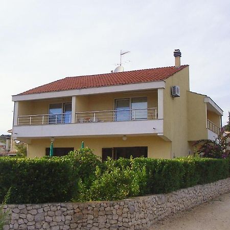 Apartments By The Sea Vinisce, Trogir - 5229 Bagian luar foto